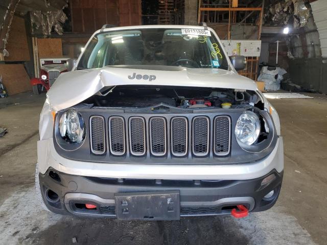 ZACCJBCB3JPH06555 - 2018 JEEP RENEGADE TRAILHAWK Արծաթագույն լուսանկար 5