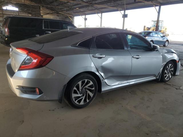 2HGFC2F78HH520523 - 2017 HONDA CIVIC EX SILVER photo 3