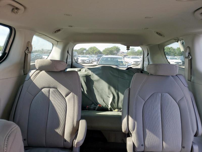 2C4RC1DG3HR623531 - 2017 CHRYSLER PACIFICA TOURING WHITE photo 10