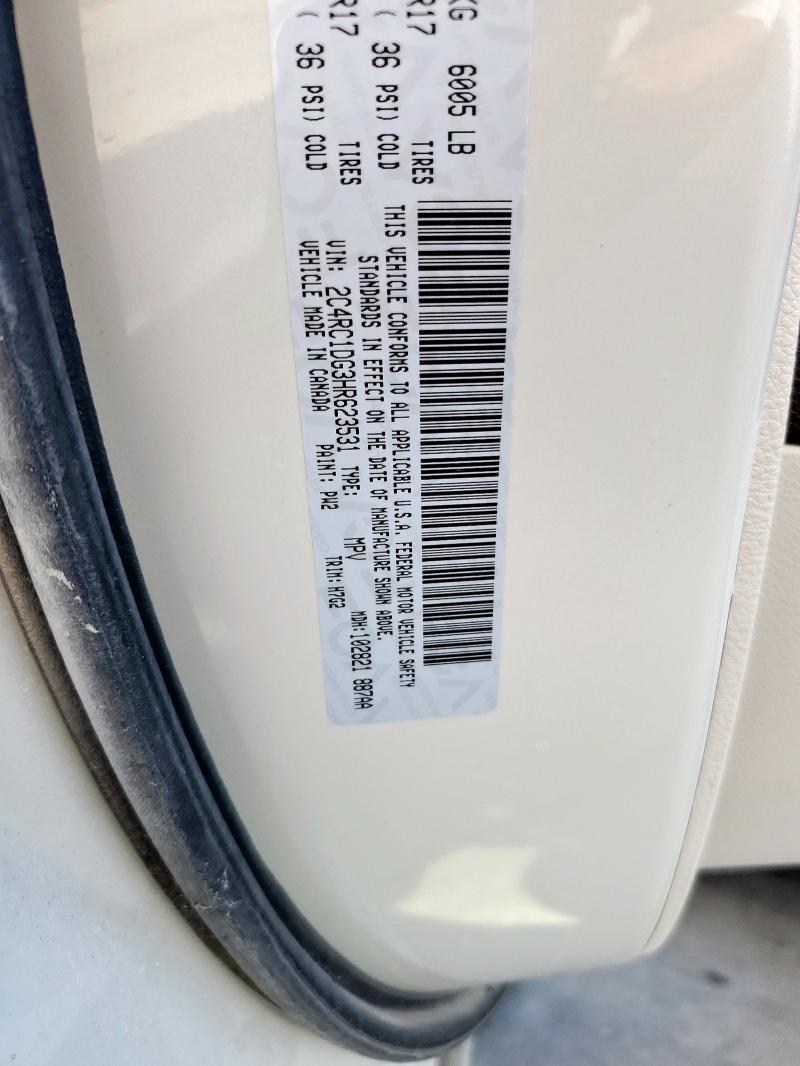 2C4RC1DG3HR623531 - 2017 CHRYSLER PACIFICA TOURING WHITE photo 13