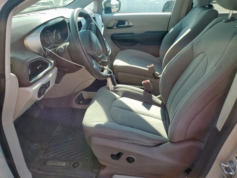 2C4RC1DG3HR623531 - 2017 CHRYSLER PACIFICA TOURING WHITE photo 7