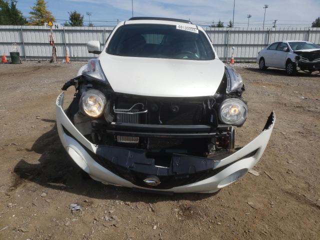 JN8AF5MV0GT652250 - 2016 NISSAN JUKE S WHITE photo 5