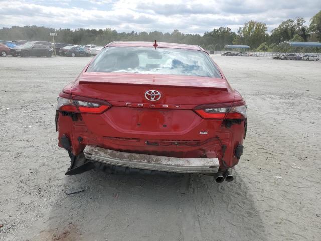 4T1T11AK2MU470217 - 2021 TOYOTA CAMRY SE 红色 照片 6