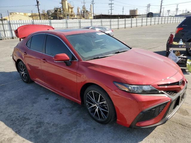 4T1T11AK7PU089337 - 2023 TOYOTA CAMRY SE NIGHT SHADE RED photo 4