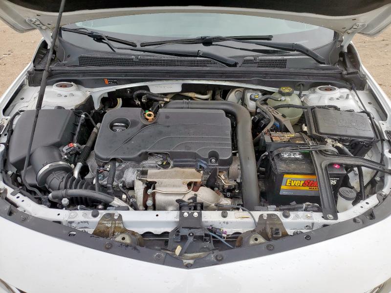 1G1ZD5ST6JF112096 - 2018 CHEVROLET MALIBU LT თეთრი ფოტო 11