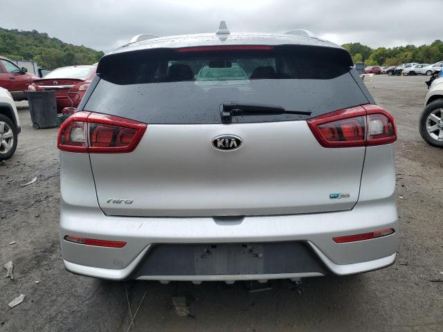 KNDCB3LC1H5060155 - 2017 KIA NIRO FE SILVER photo 6