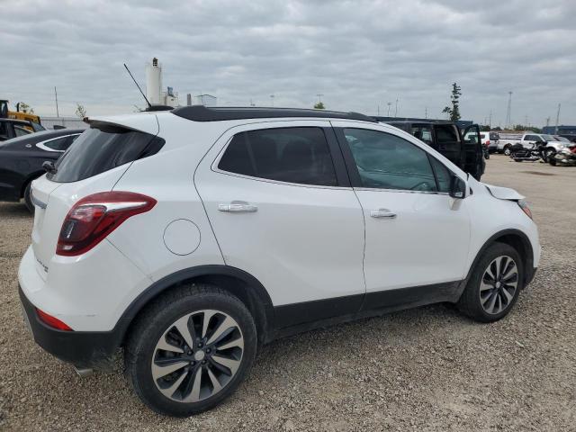 KL4CJESM0MB373843 - 2021 BUICK ENCORE PREFERRED თეთრი ფოტო 3