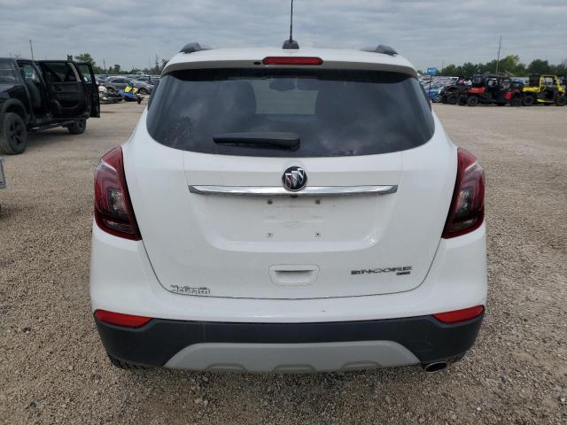 KL4CJESM0MB373843 - 2021 BUICK ENCORE PREFERRED თეთრი ფოტო 6