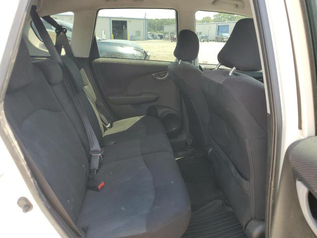 JHMGE8H5XBS009289 - 2011 HONDA FIT SPORT WHITE photo 11