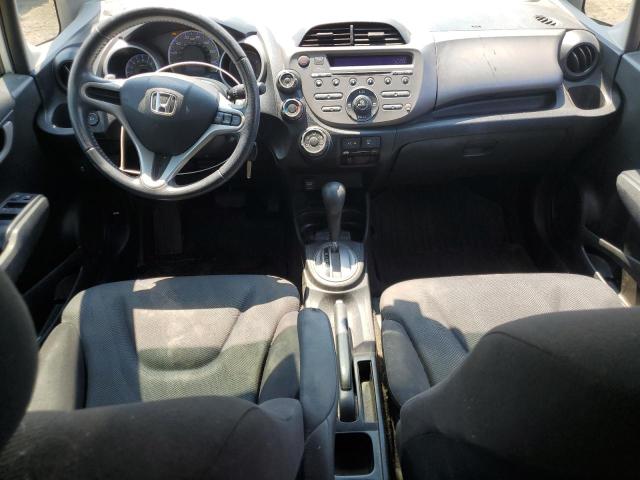 JHMGE8H5XBS009289 - 2011 HONDA FIT SPORT WHITE photo 8