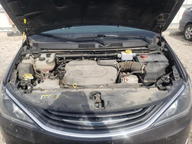 2C4RC1N77JR175640 - 2018 CHRYSLER PACIFICA HYBRID LIMITED GRAY photo 12