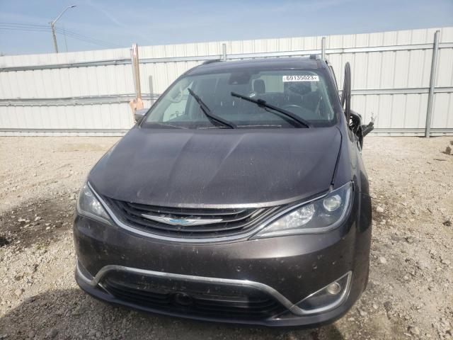 2C4RC1N77JR175640 - 2018 CHRYSLER PACIFICA HYBRID LIMITED GRAY photo 5