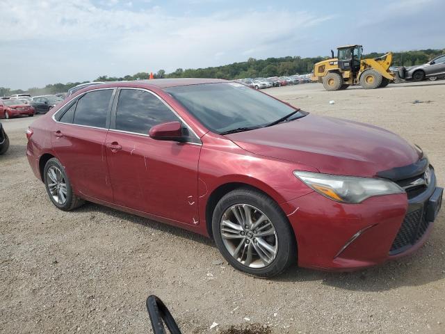 4T1BF1FK0FU891734 - 2015 TOYOTA CAMRY LE RED photo 4