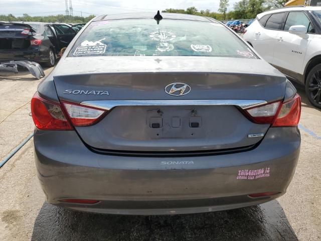 5NPEC4AC4CH415973 - 2012 HYUNDAI SONATA SE GRAY photo 6