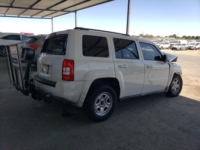 1J4NF2GB5AD506029 - 2010 JEEP PATRIOT SPORT 白色 照片 3