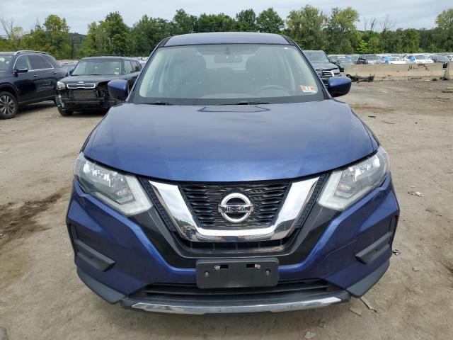 JN8AT2MV6HW011594 - 2017 NISSAN ROGUE S BLUE photo 5