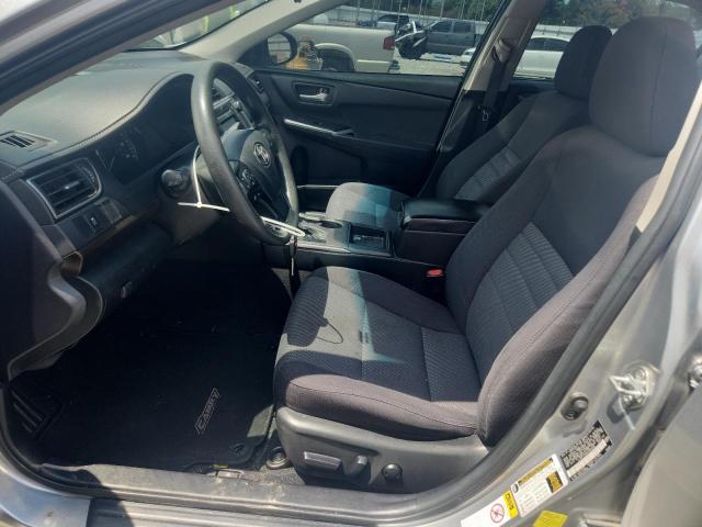 4T1BF1FK9FU095080 - 2015 TOYOTA CAMRY LE Silber Foto 7