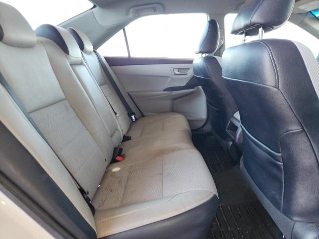 4T1BF1FK2HU321060 - 2017 TOYOTA CAMRY LE WHITE photo 10