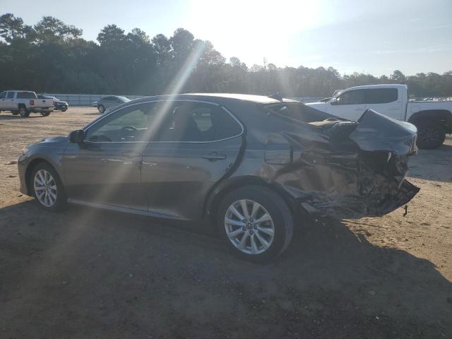 4T1B11HK5KU794289 - 2019 TOYOTA CAMRY L GRAY photo 2