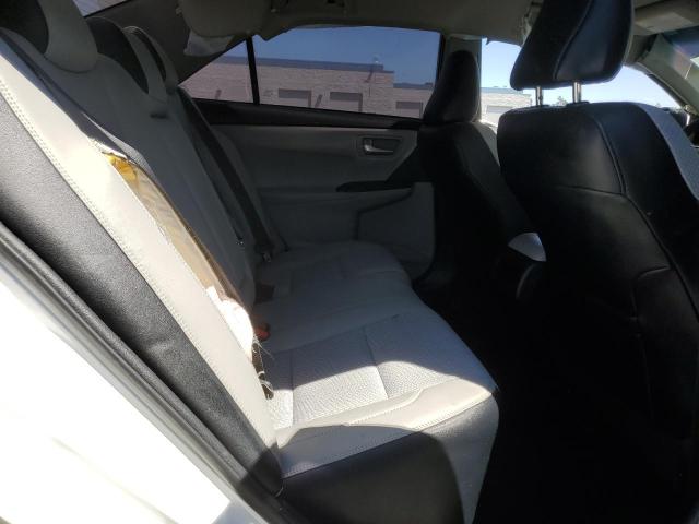 4T1BF1FK4HU443659 - 2017 TOYOTA CAMRY LE 白色 照片 10