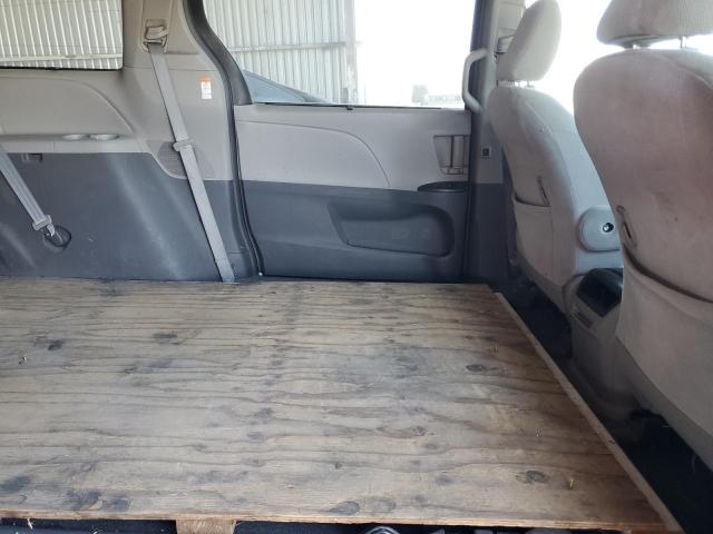 5TDKK3DC9GS736810 - 2016 TOYOTA SIENNA LE 灰色 照片 11