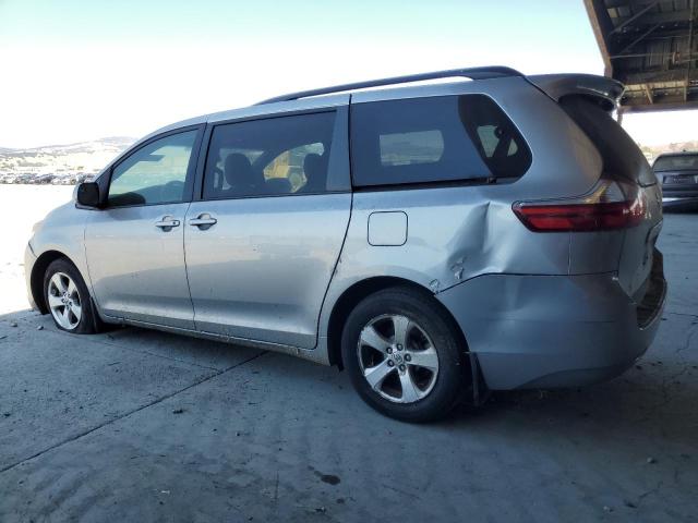 5TDKK3DC9GS736810 - 2016 TOYOTA SIENNA LE 灰色 照片 2