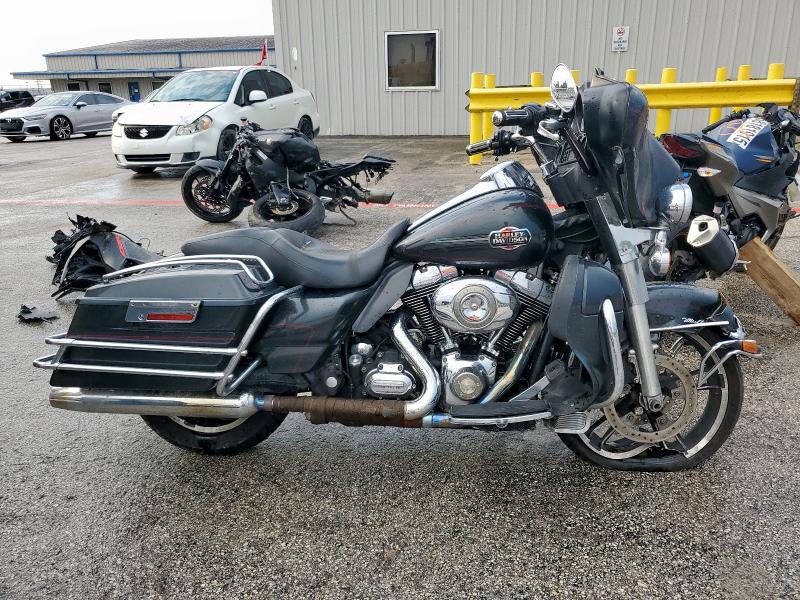 2009 HARLEY-DAVIDSON FLHTCU, 