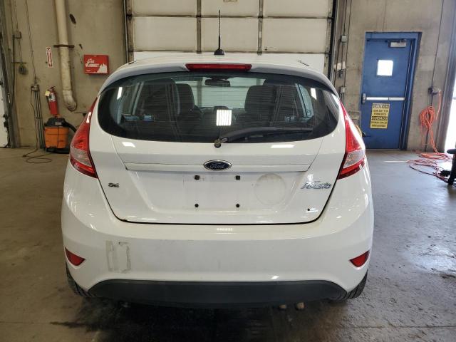 3FADP4EJ6CM221681 - 2012 FORD FIESTA SE WHITE photo 6