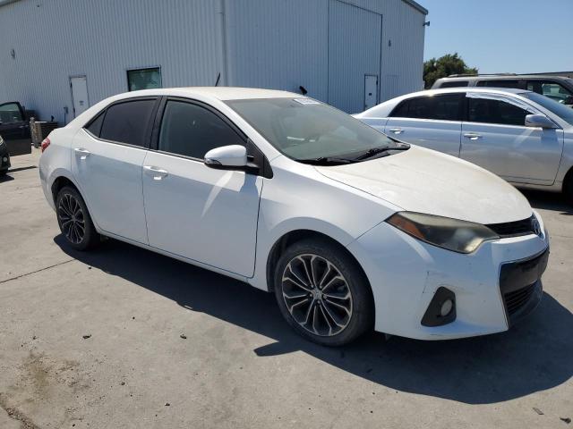 5YFBURHE6FP365427 - 2015 TOYOTA COROLLA L თეთრი ფოტო 4