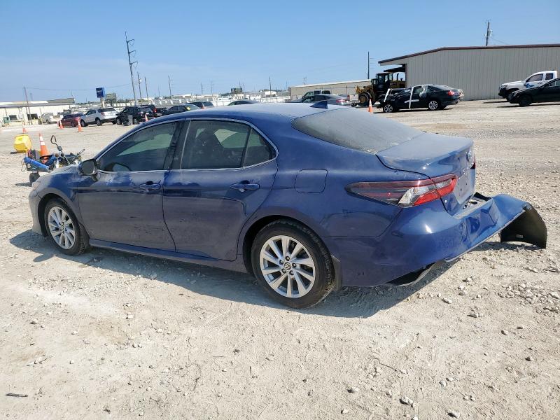 4T1R11AK4PU138097 - 2023 TOYOTA CAMRY LE BLUE photo 2