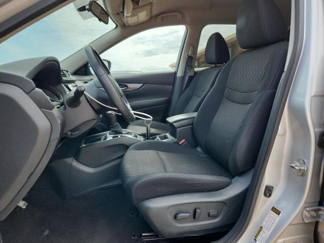 5N1AT2MT8JC834928 - 2018 NISSAN ROGUE S 银色 照片 7