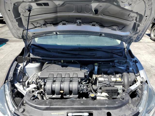 3N1AB7AP5JY253067 - 2018 NISSAN SENTRA S 银色 照片 11