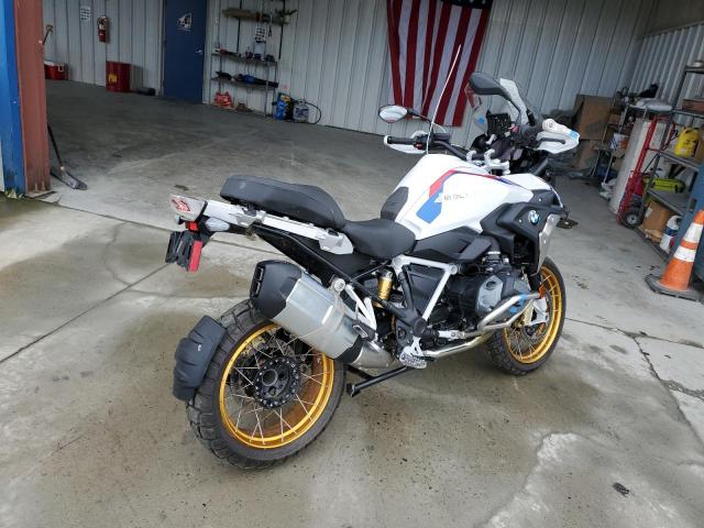 WB10M0306P6G63449 - 2023 BMW R 1250 GS WHITE photo 4