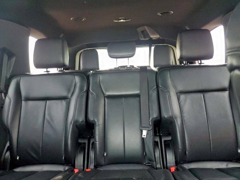 1FMJU1HT1KEA76874 - 2019 FORD EXPEDITION XLT WHITE photo 10