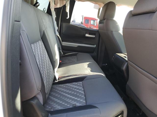 5TFUY5F16KX839765 - 2019 TOYOTA TUNDRA DOUBLE CAB SR/SR5 WHITE photo 10