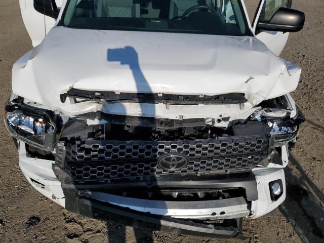 5TFUY5F16KX839765 - 2019 TOYOTA TUNDRA DOUBLE CAB SR/SR5 WHITE photo 11