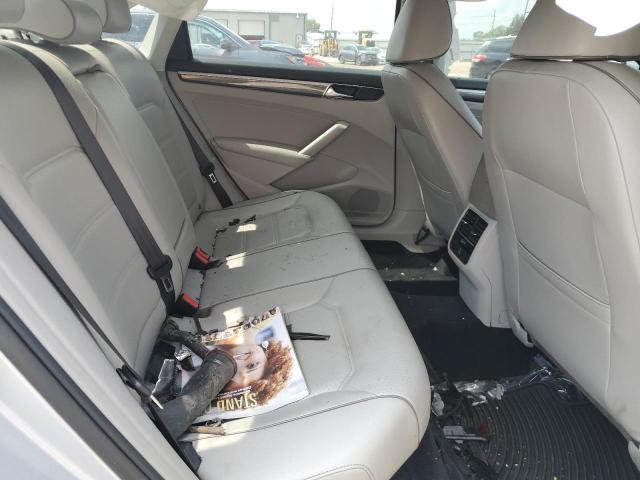 1VWBA7A33JC005844 - 2018 VOLKSWAGEN PASSAT SE SILVER photo 10