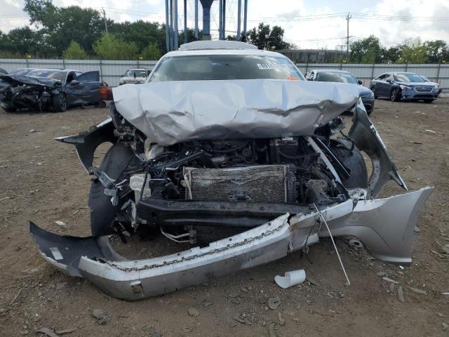 1VWBA7A33JC005844 - 2018 VOLKSWAGEN PASSAT SE SILVER photo 5