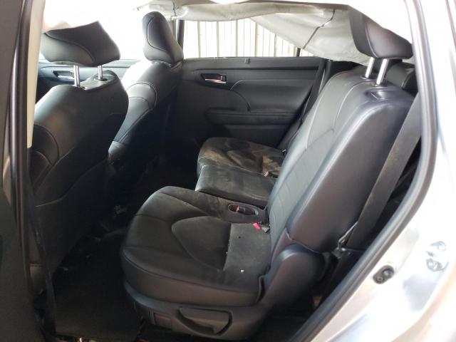 5TDGZRAH8MS530670 - 2021 TOYOTA HIGHLANDER XLE ვერცხლისფერი ფოტო 11