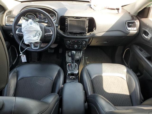 3C4NJDBB1JT314141 - 2018 JEEP COMPASS LATITUDE Gümüş fotoğraf 8