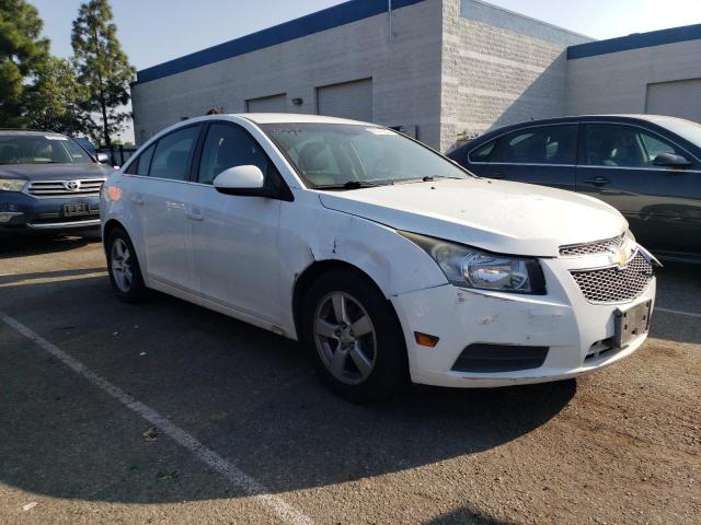 1G1PK5SB2D7189308 - 2013 CHEVROLET CRUZE LT WHITE photo 4