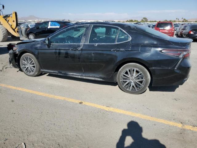 4T1G11AK6NU706936 - 2022 TOYOTA CAMRY SE შავი ფოტო 2