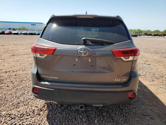 5TDJZRFH6HS451678 - 2017 TOYOTA HIGHLANDER SE Сұр фото 6