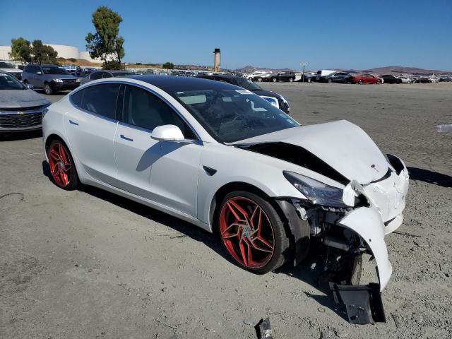 5YJ3E1EB5KF487456 - 2019 TESLA MODEL 3 Blanc photo 4