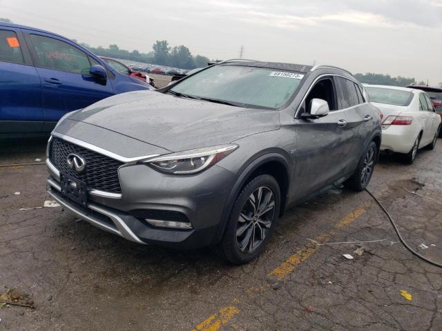 SJKCH5CR8JA046827 - 2018 INFINITI QX30 BASE GRAY photo 1