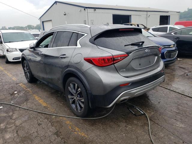 SJKCH5CR8JA046827 - 2018 INFINITI QX30 BASE GRAY photo 2