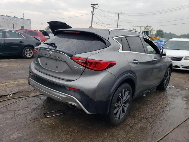 SJKCH5CR8JA046827 - 2018 INFINITI QX30 BASE GRAY photo 3