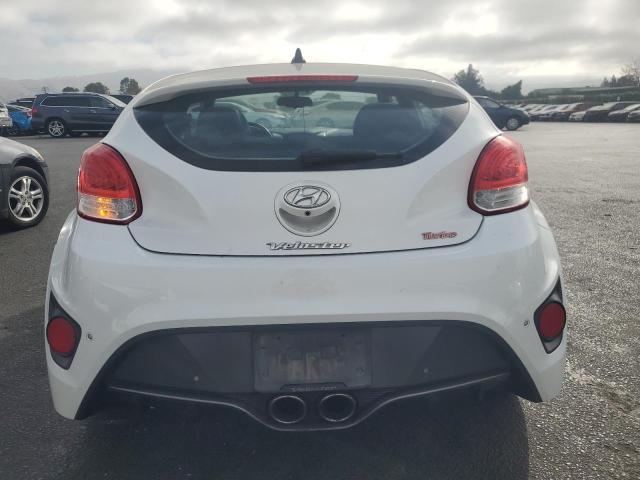 KMHTC6AE6FU225599 - 2015 HYUNDAI VELOSTER TURBO WHITE photo 6