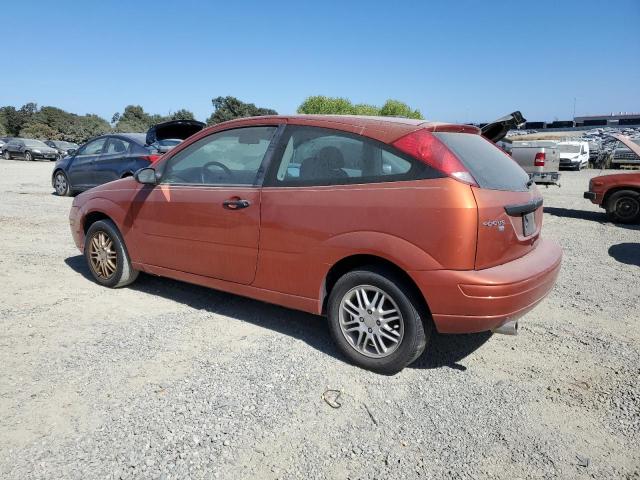 3FAFP31N95R106686 - 2005 FORD FOCUS ZX3 ORANGE photo 2