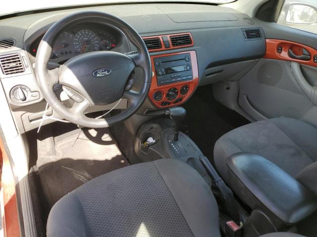 3FAFP31N95R106686 - 2005 FORD FOCUS ZX3 ORANGE photo 8